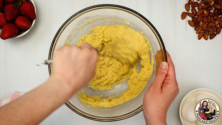 How long do almond flour pancakes last