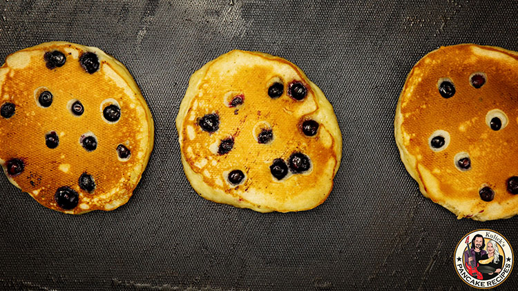 What goes well with blueberry pancakes